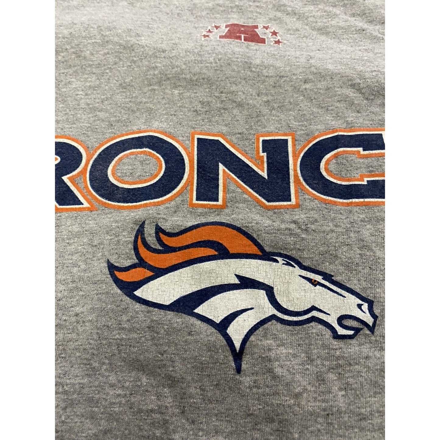 DENVER BRONCOS Football NFL Team Apparel Gray Men’s Large T-shirt