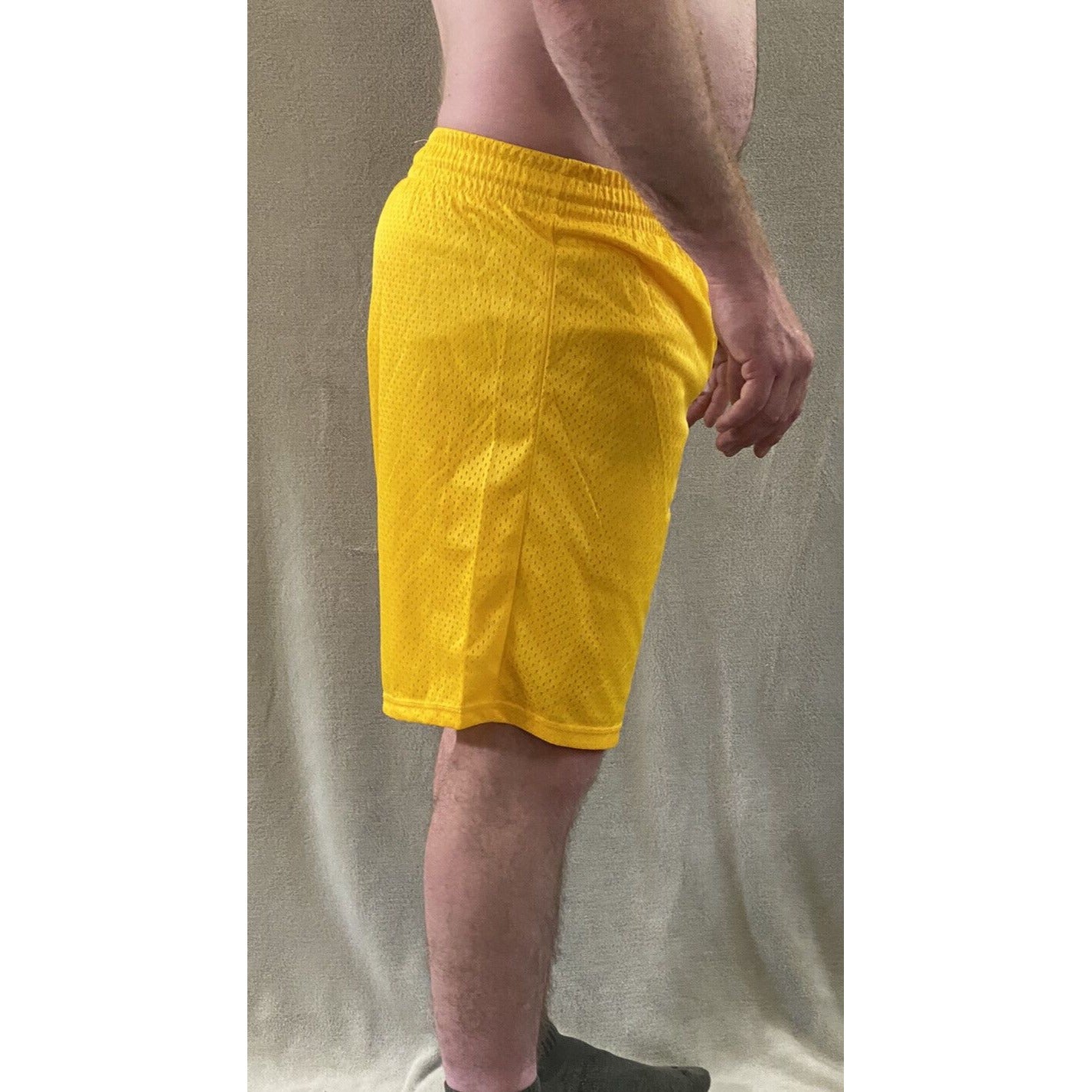 Soffe Intensity Athletic IA Men’s Medium Yellow Basketball Training Mesh Shorts
