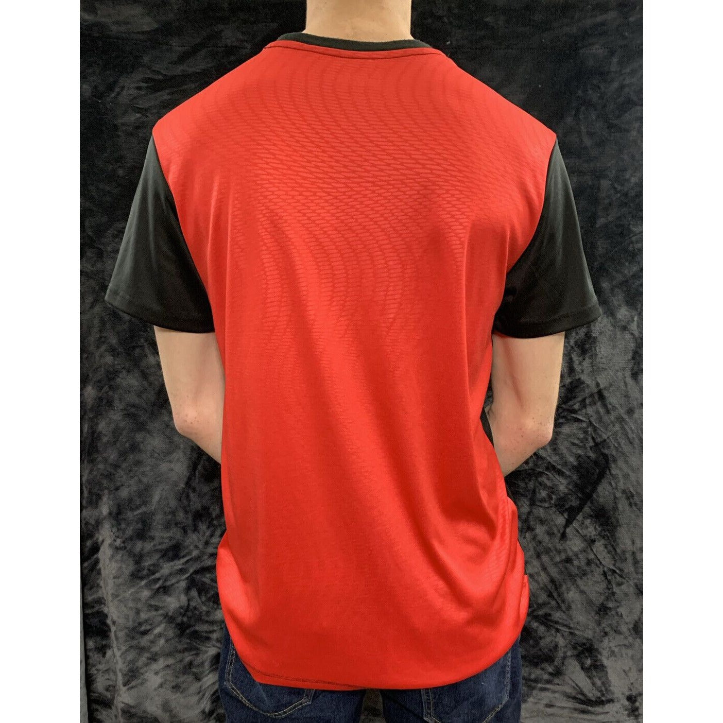 MARVEL Deadpool on Fire Black and Red Men’s Large Polyester T-Shirt
