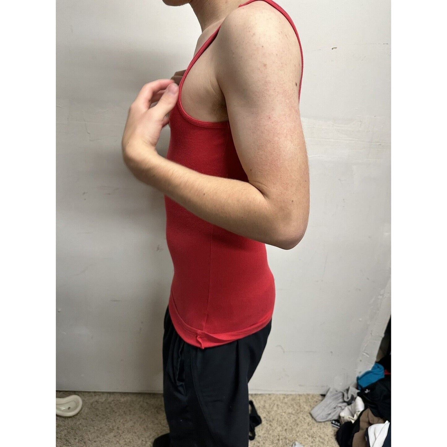 Men’s Large Red Mossimo Muscle Shirt Tank Top