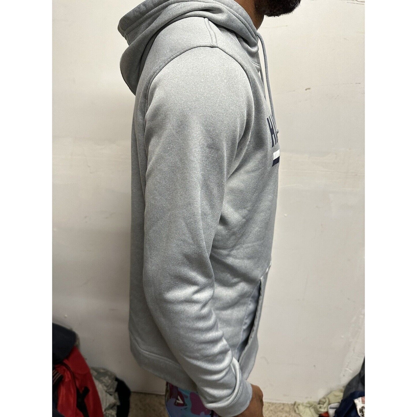 Men’s Gray Under Armoyr Medium Cold Gear Loose Hoodie Hardrocker Football
