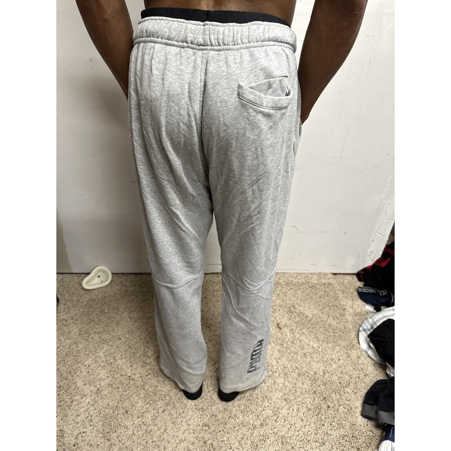Men’s Medium Gray Puma Sweat Pants With Pockets
