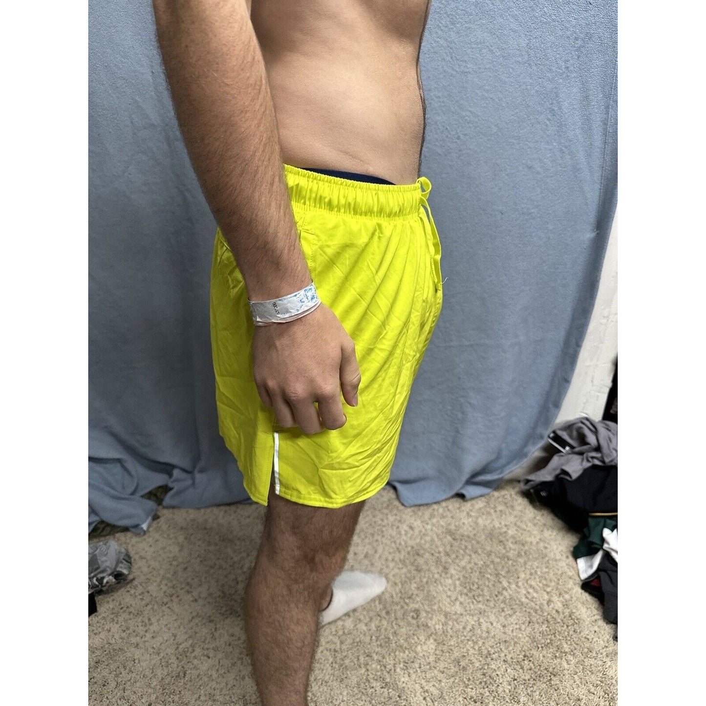 Men’s Neon Yellow DSG Medium Shorts With Pockets And Inner Lining