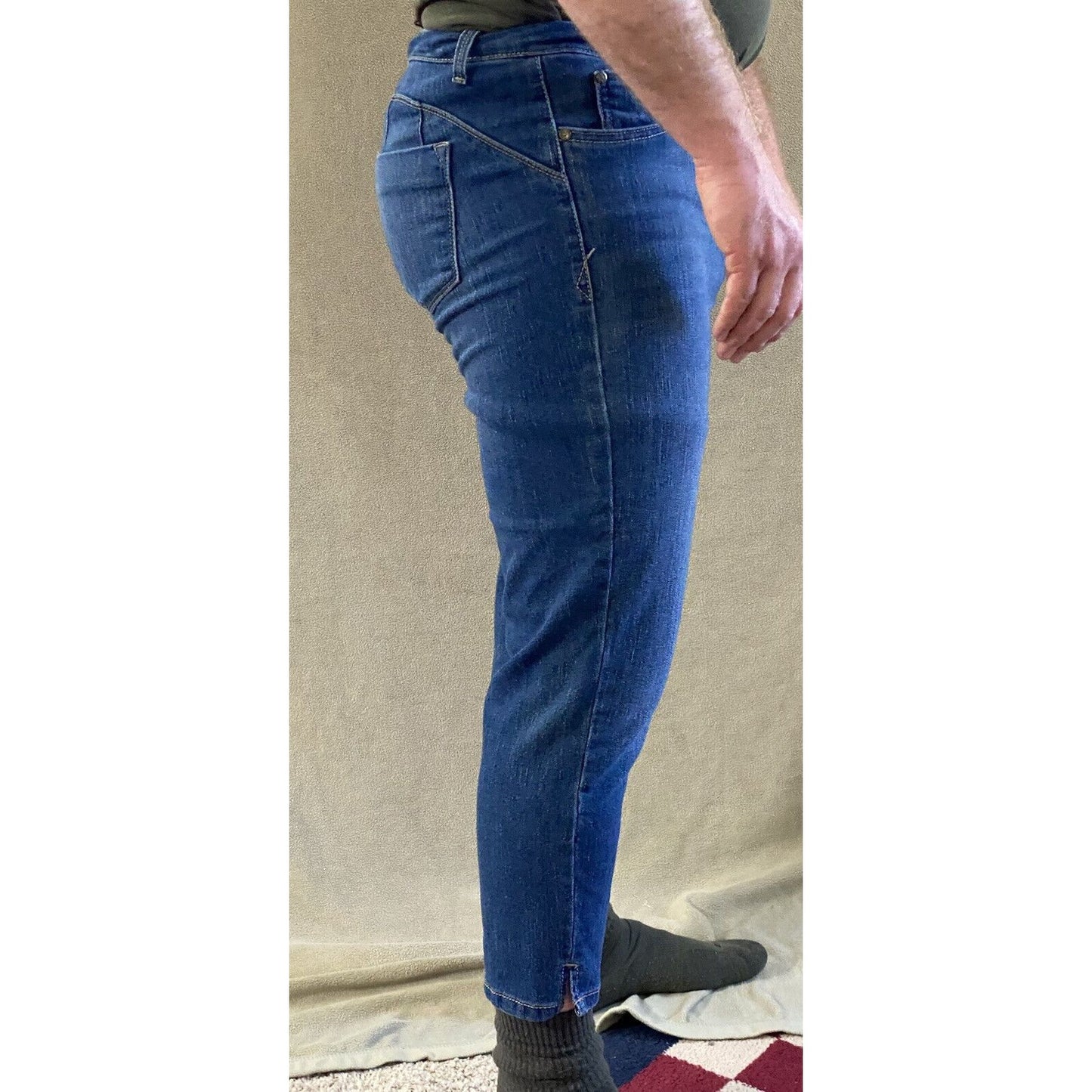 Nine West Women’s Size 12/30 Average Cotton Stretch Denim Capri Jeans