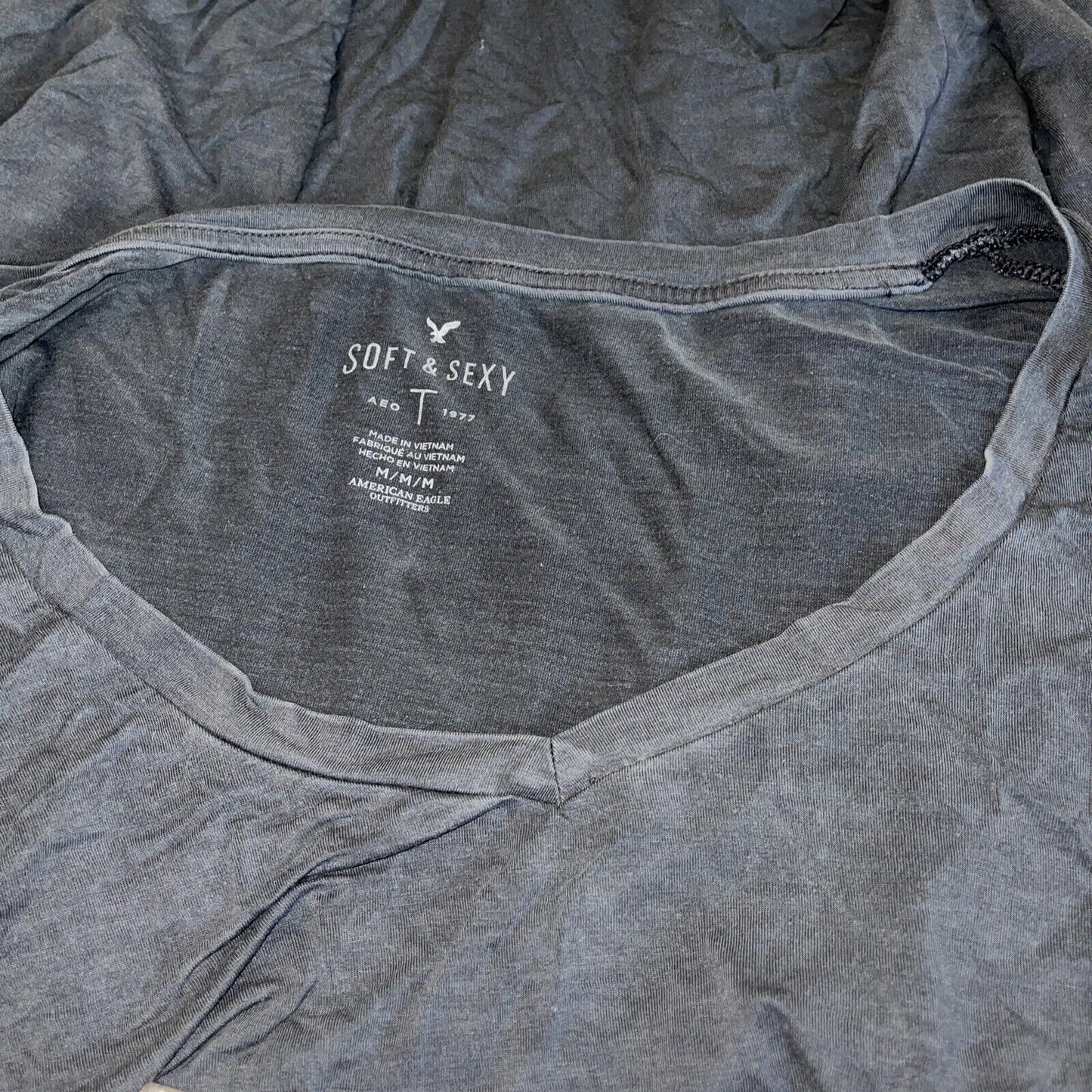 women's gray soft and sext AEO T medium american eagle