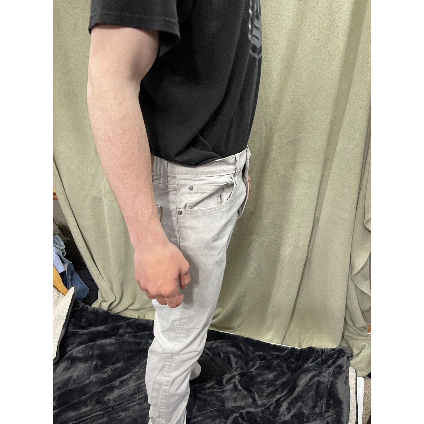 MEN'S LEVI JEANS 502 Size 34 x 32 Taper Below Waist Gray