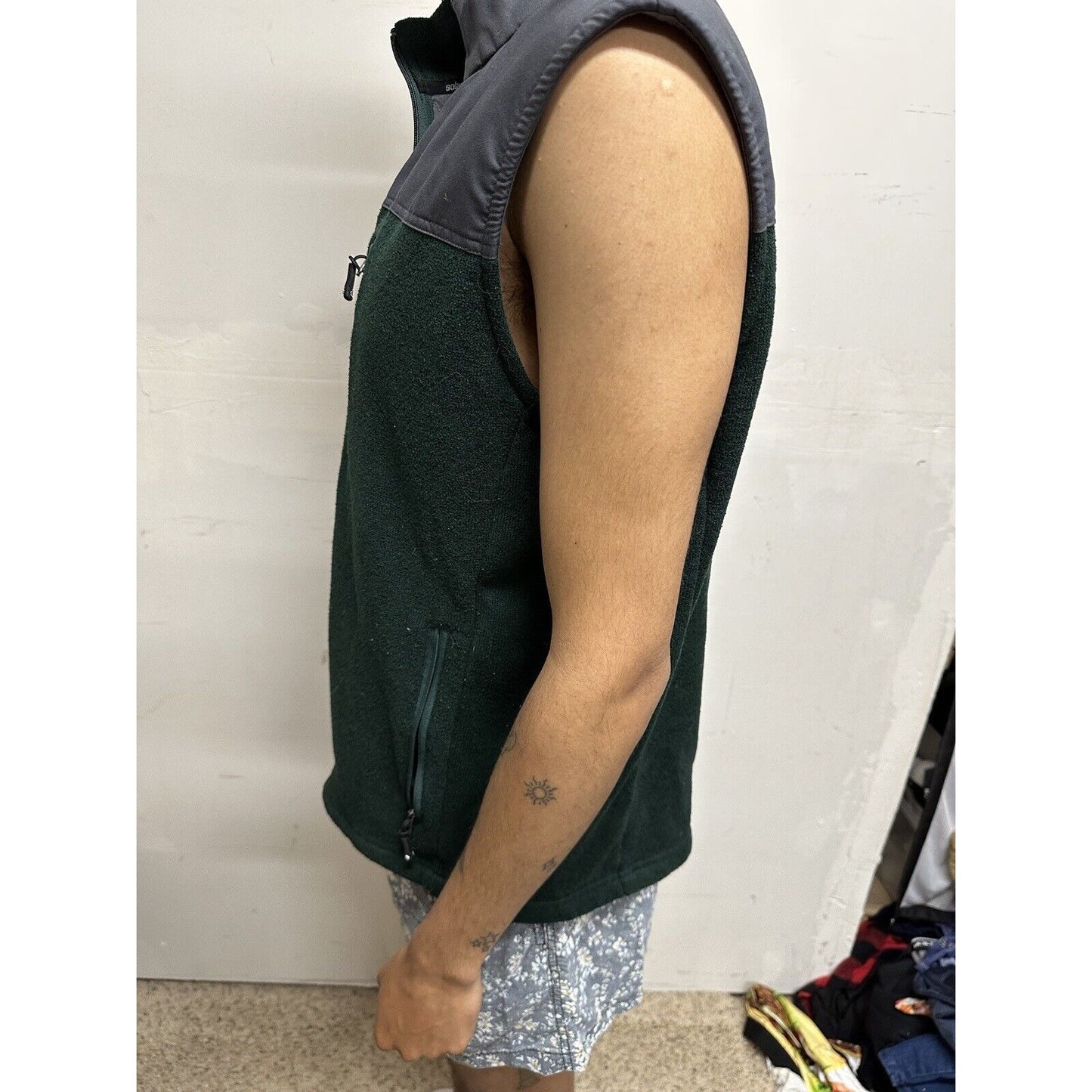 Men’s Large Green Solaris Sleeveless Vest Full Zip
