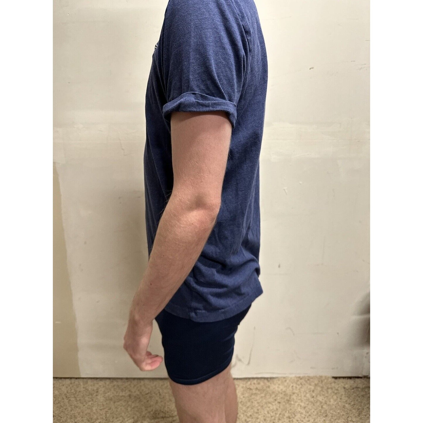 men’s hollister medium steel blue short sleeve tshirt