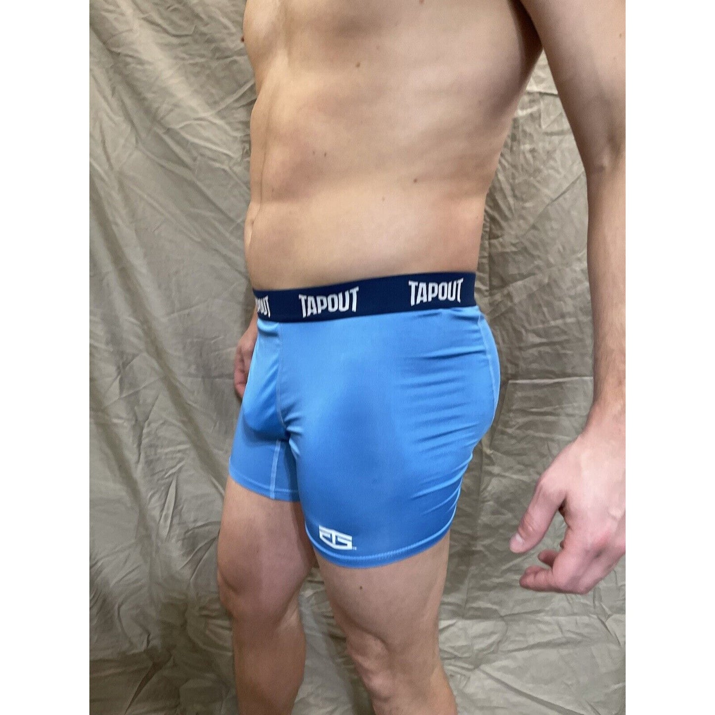 men's blue tapout compression shorts Small