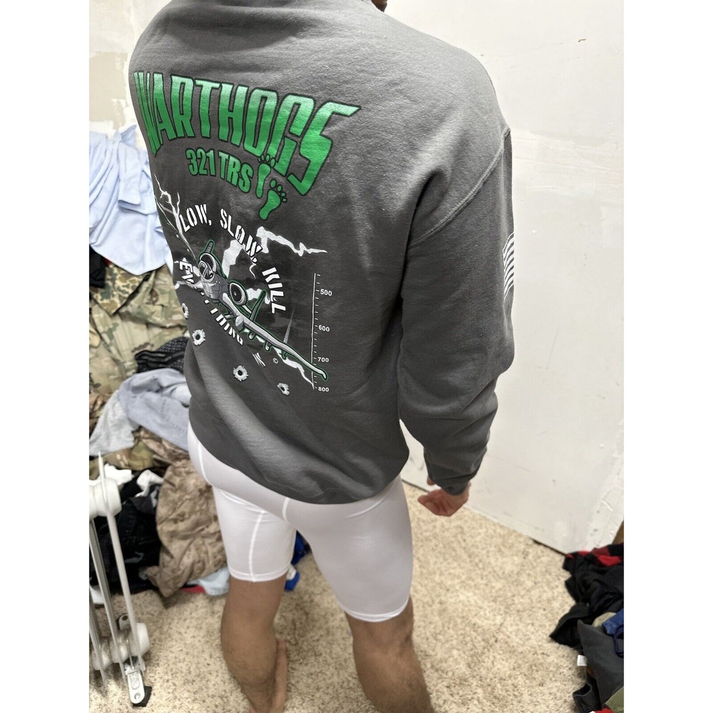 Men’s Gray CMSGT Hackney Training Complex Lackland AFB TX Gildan Medium Hoodie
