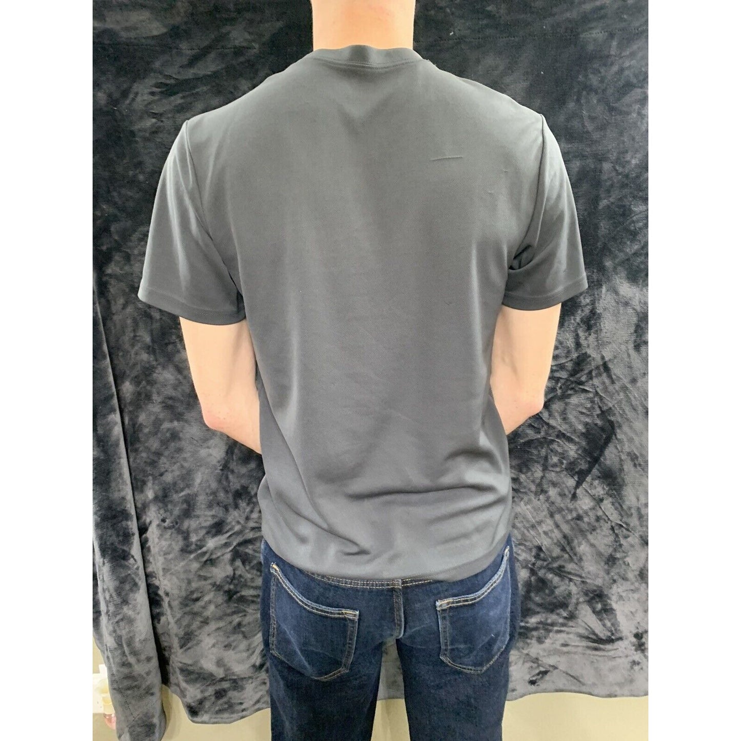 Men’s Old Navy Dark Gray Short Sleeve Medium Workout Shirt
