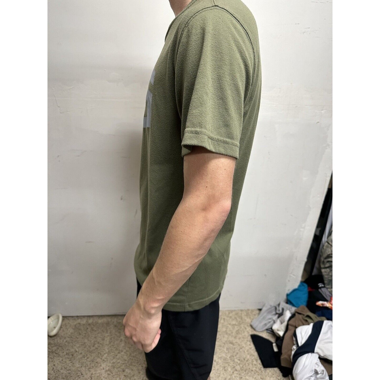 Men’s Short Sleeve Small Olive Green Tapout Shirt
