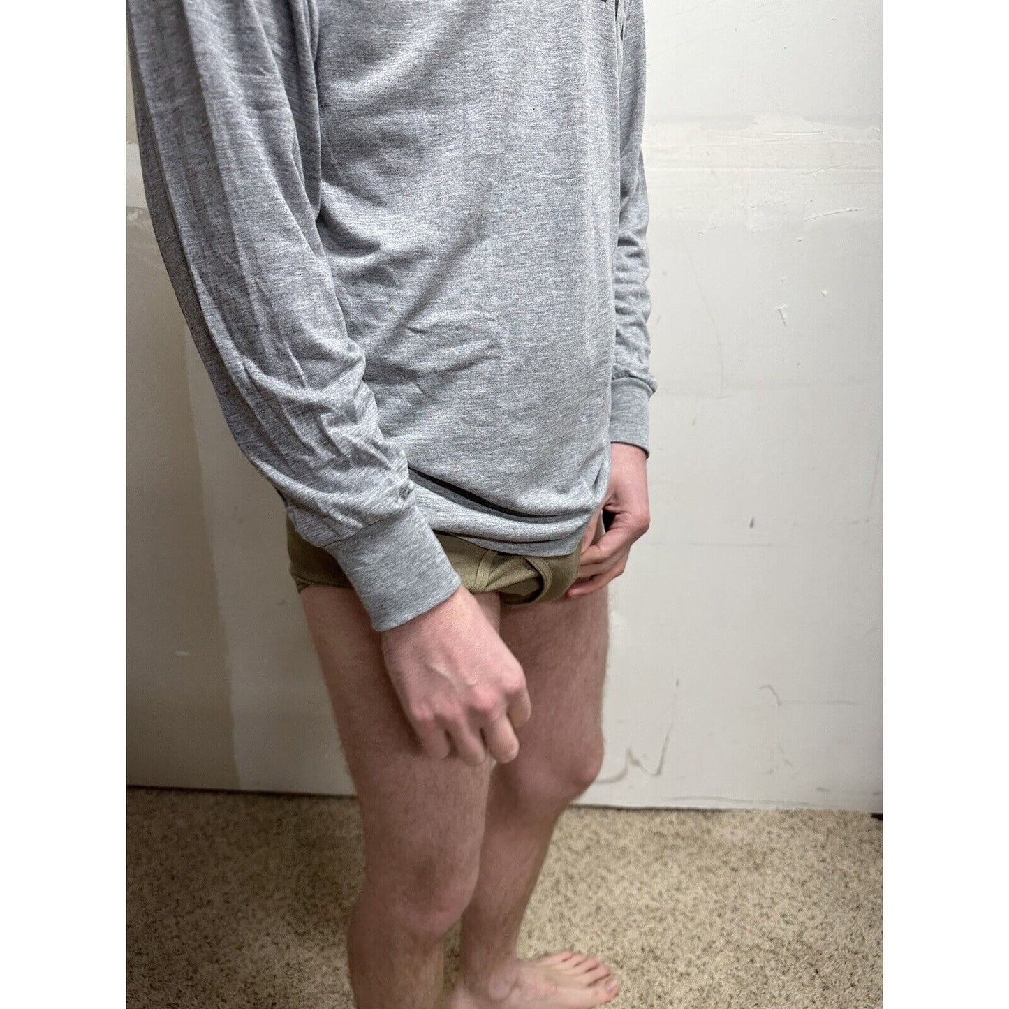 GENUINE US ARMY Military PT PHYSICAL FITNESS GRAY LONG SLEEVE T SHIRT Small