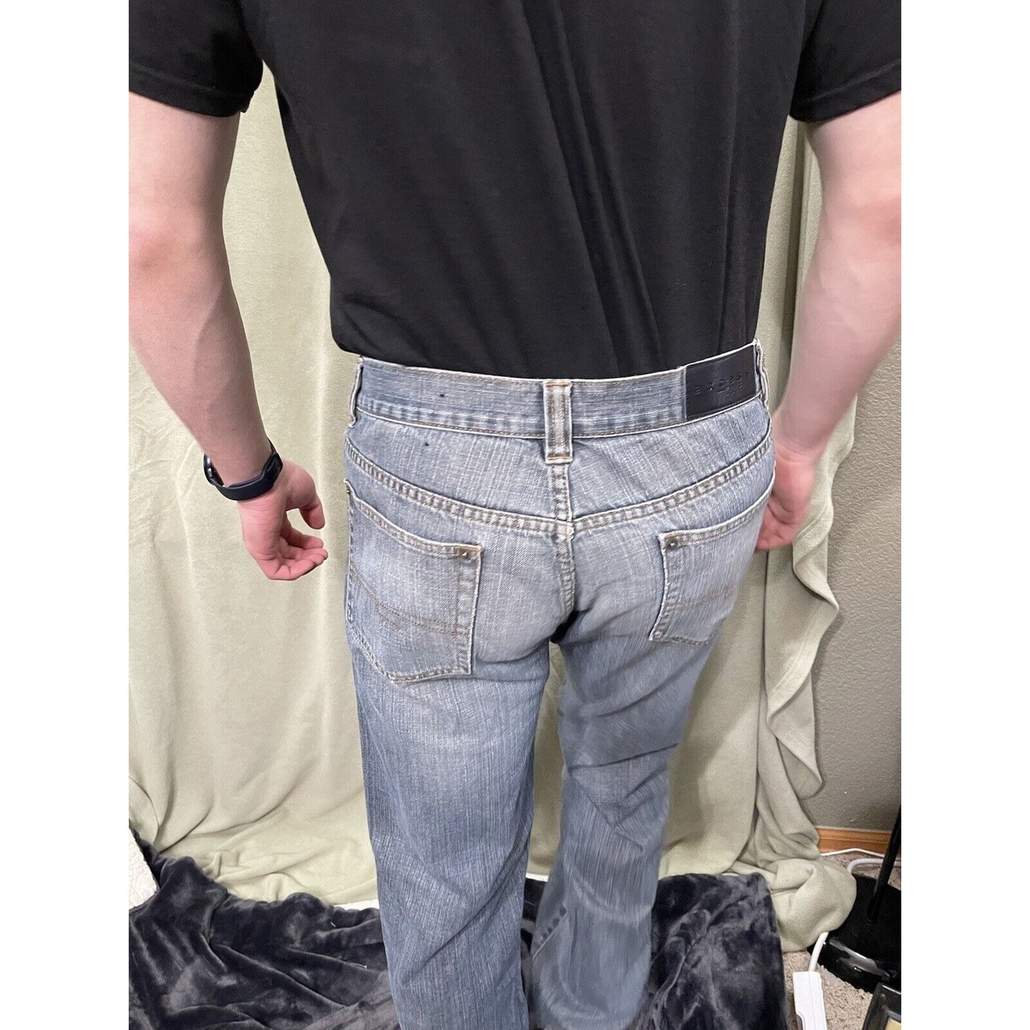 Axcess Clairborne Blue jeans men's straight fit 32 x 32 good condition