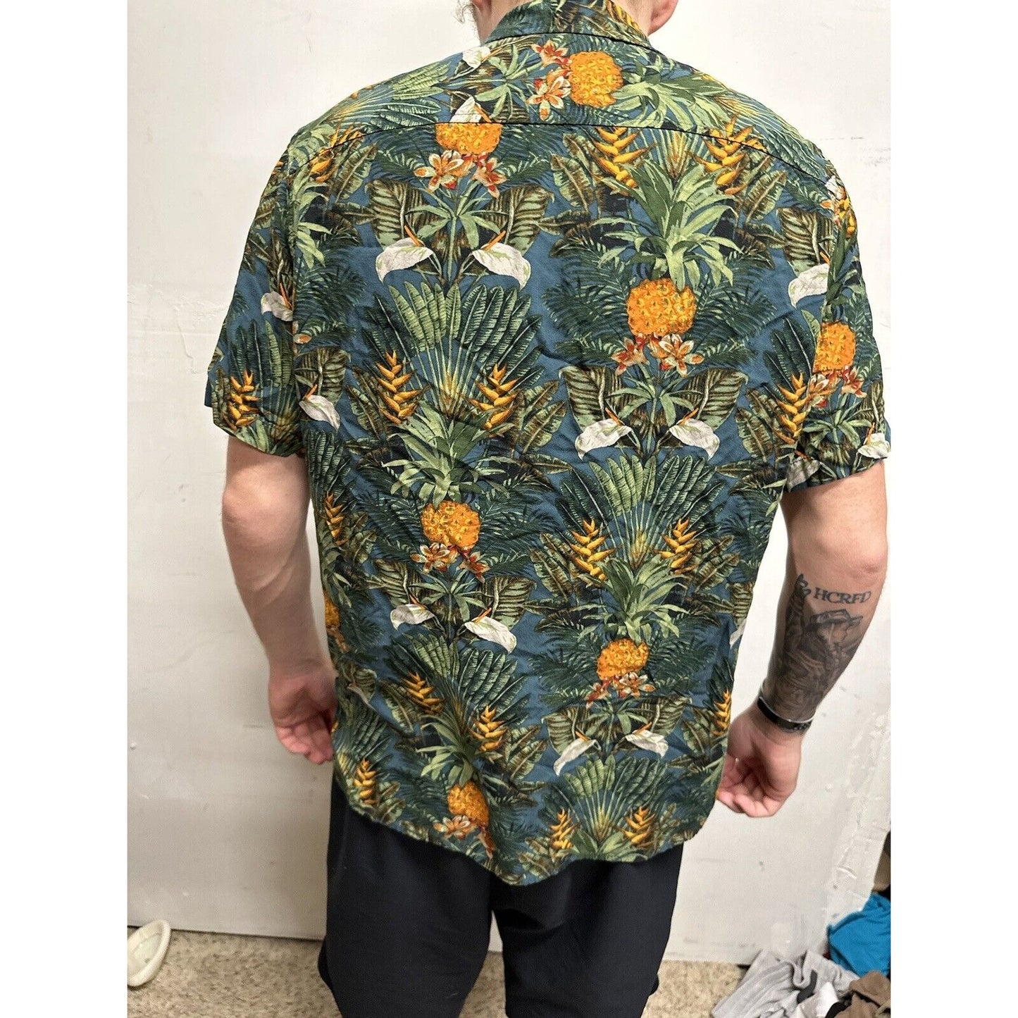 Men’s Medium Goodfellow Tropical Hawaiian Shirt Button Up Short Sleeve