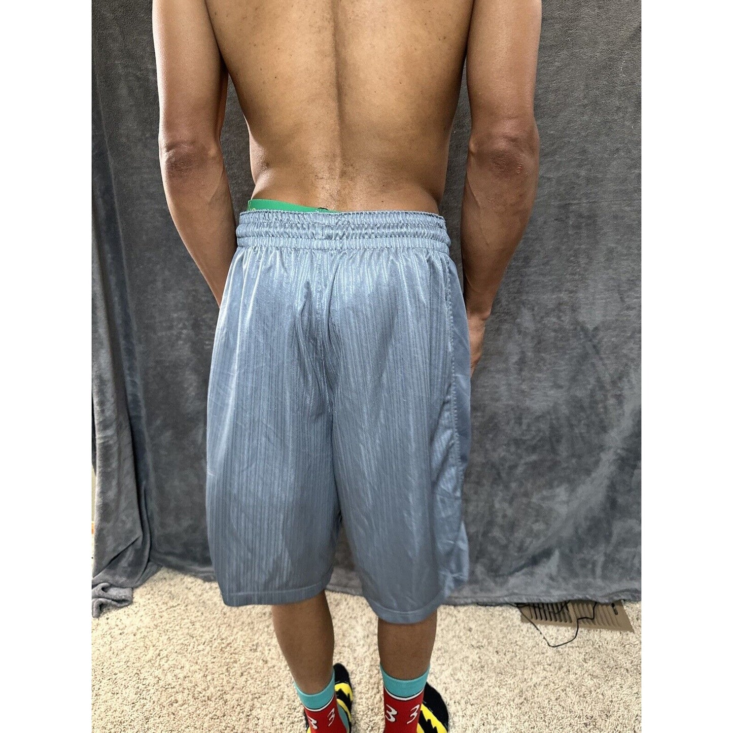 Men’s Nike XL Shorts With Pockets Gray