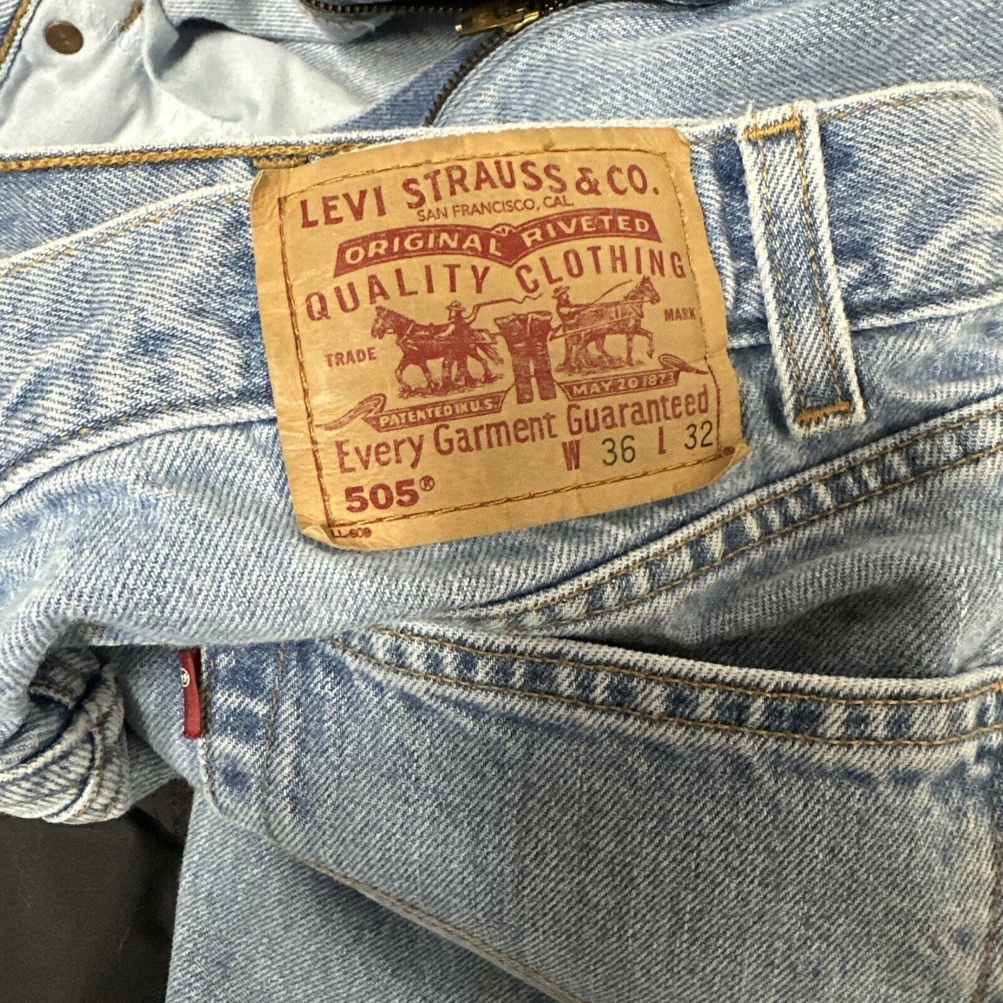 Levi's 505 Straight Fit Jeans Men's 36x32 Blue Medium Wash Distressed Cotton