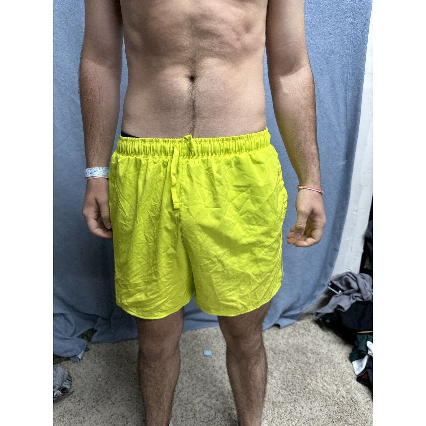 Men’s Neon Yellow DSG Medium Shorts With Pockets And Inner Lining