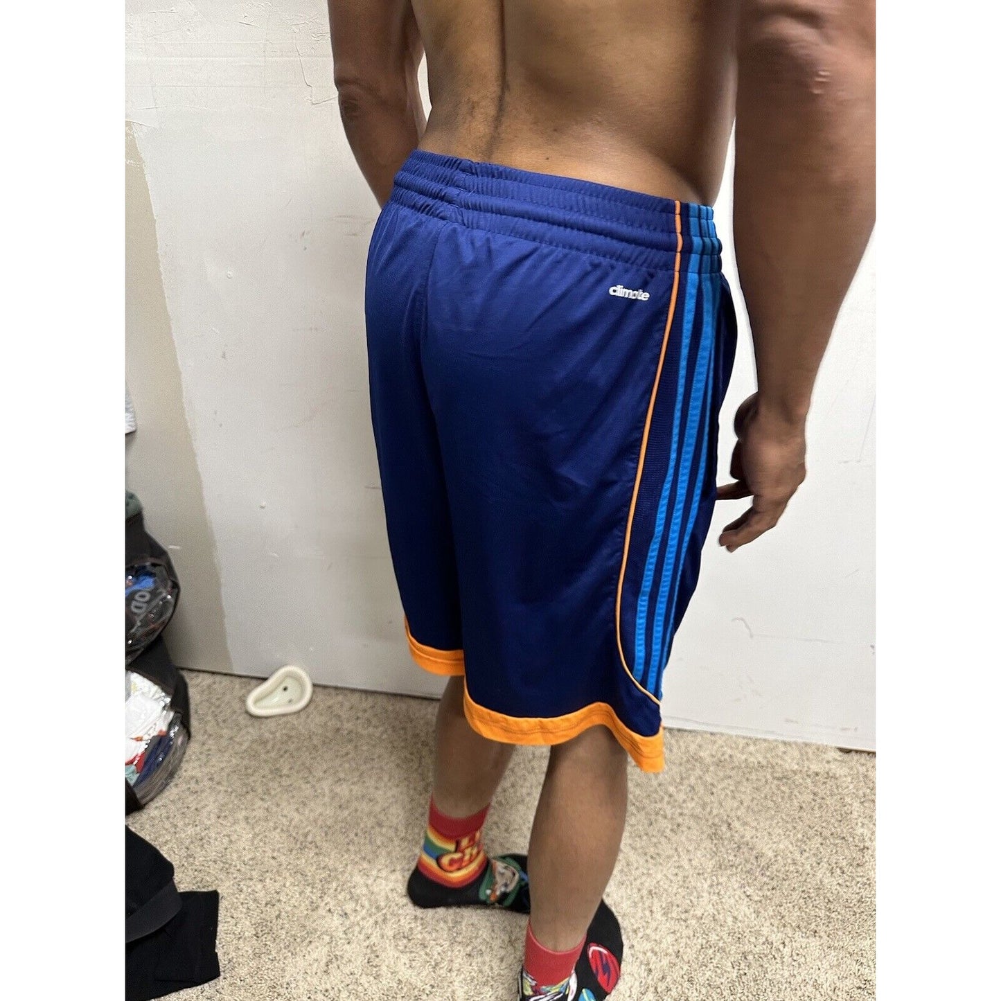 Men’s Medium Adidas Clima Lite Blue Athletic Shorts With Pockets