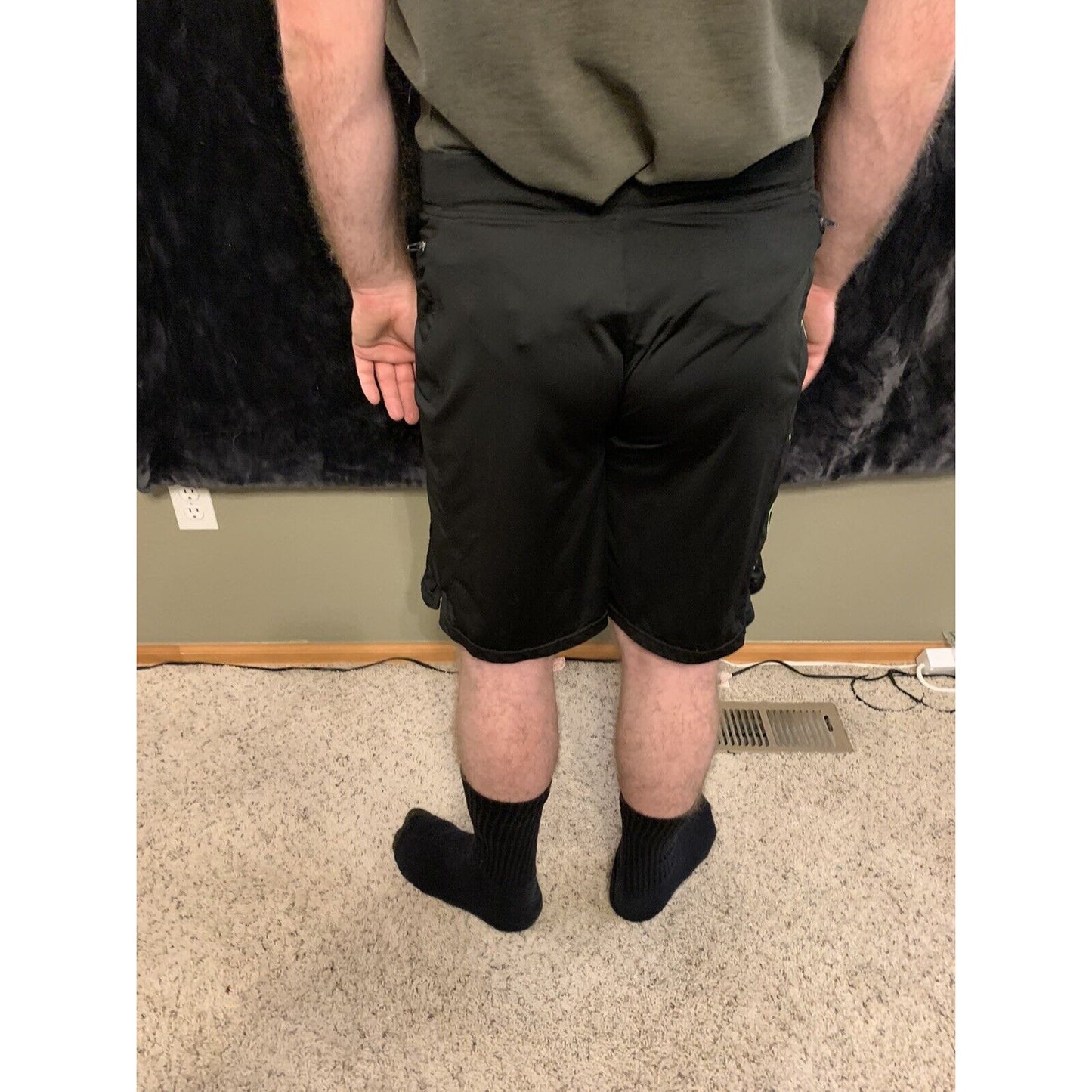 Hylete Cross-Fit Shorts Men’s Size Medium Above Knee - Black