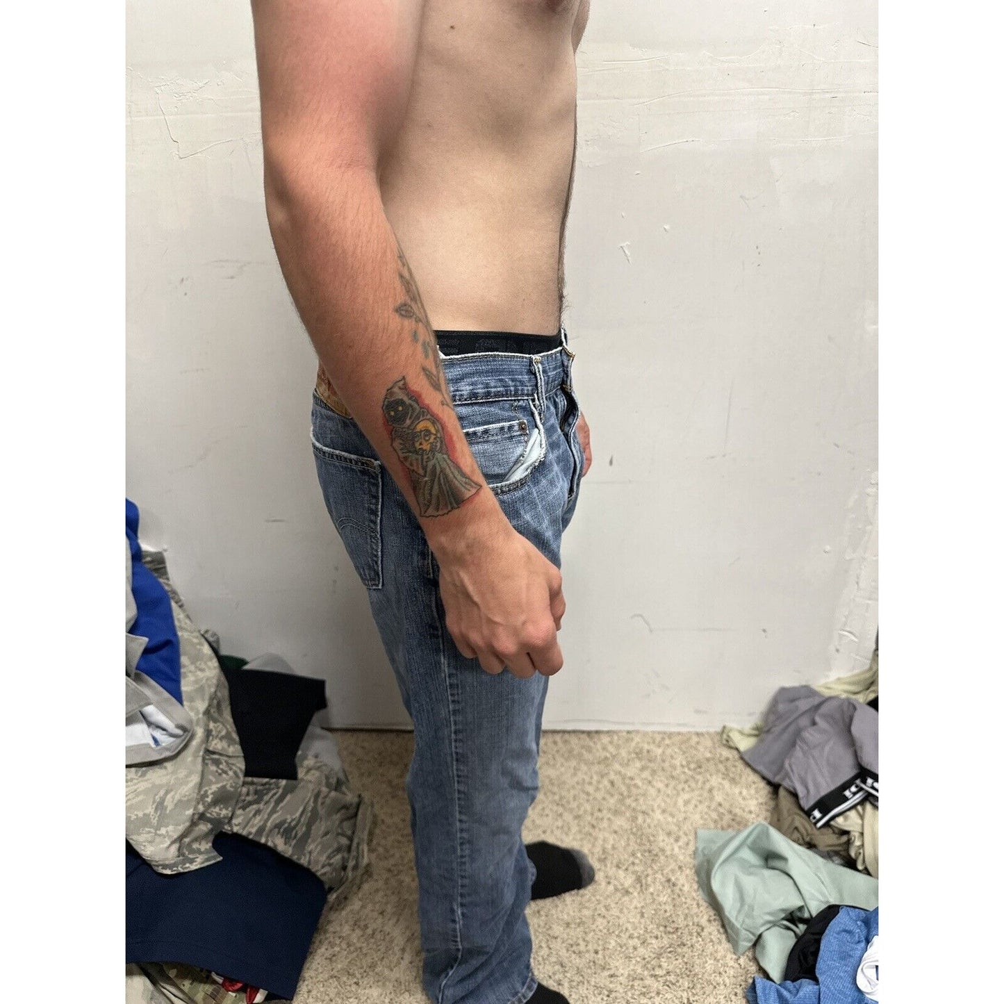 Men’s Levi’s 559 Blue Jeans 33 X 32