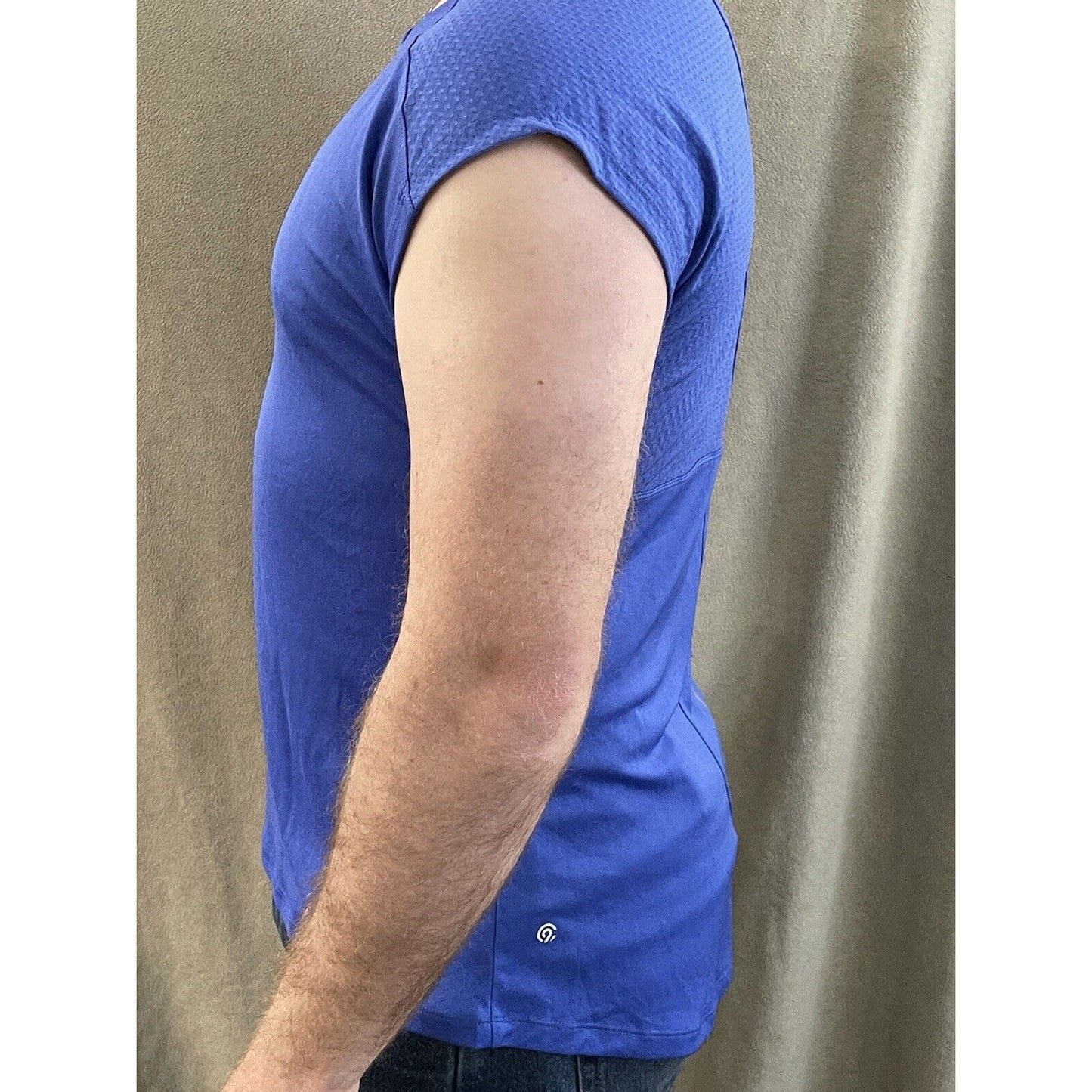 Men’s royal blue large Champion Muscle Tee sleeveless ventilated