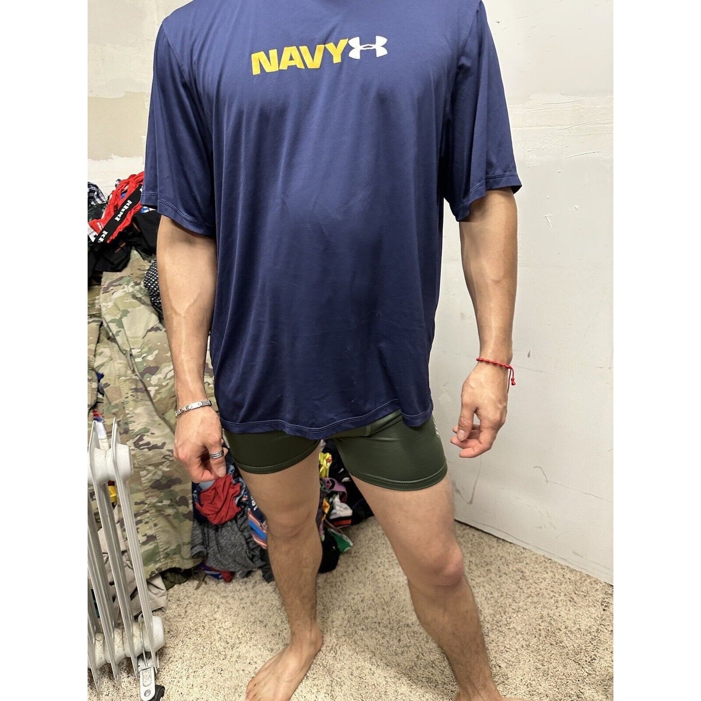 Men’s Dark Blue Under Armour Short Sleeve Navy Heat Gear Loose Large Tshirt