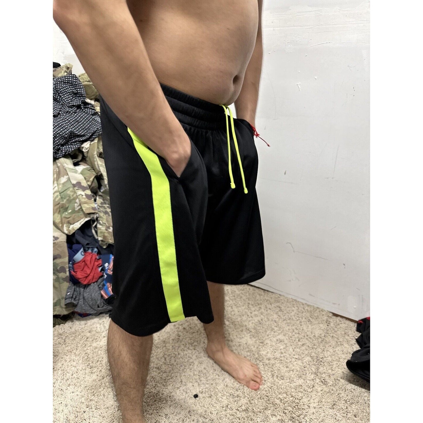 Men’s Black And Neon Yellow Xersion Medium Athletic Shorts With Pockets