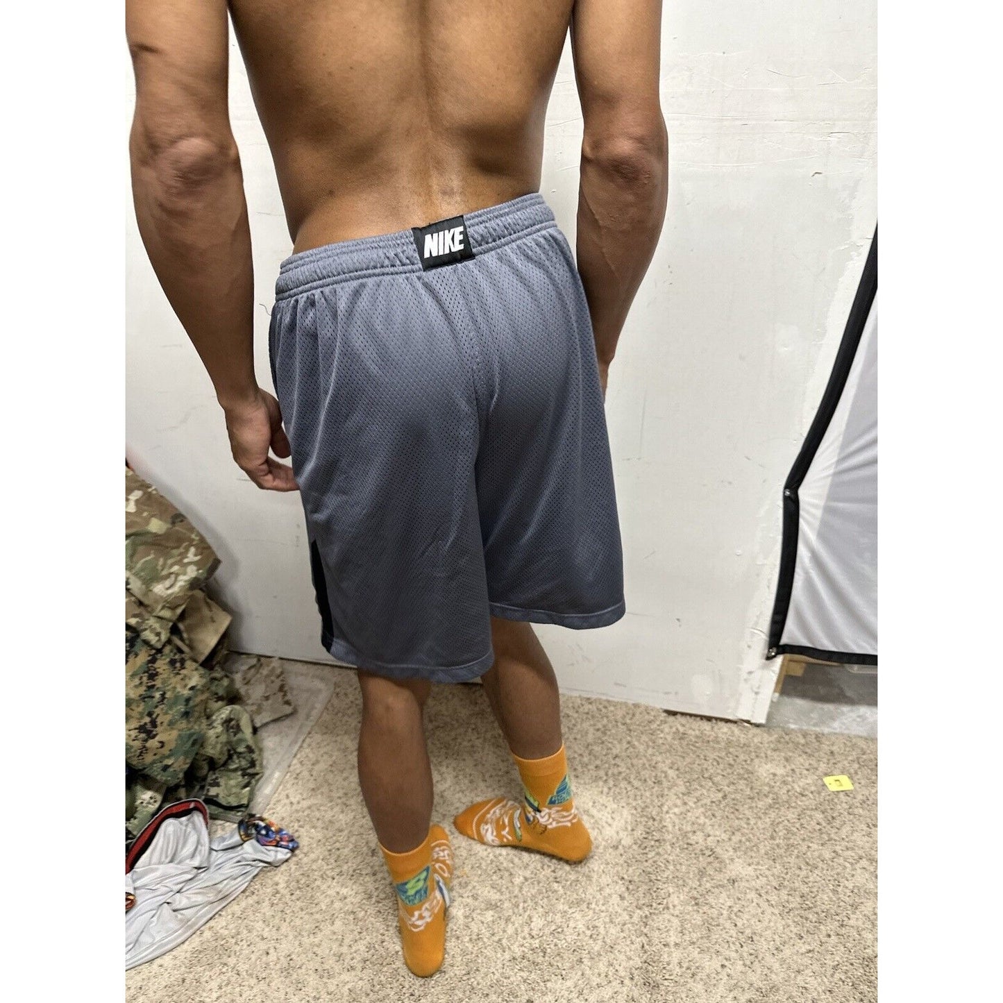 Men’s Gray Nike Dri Fit Large Athletic Shorts