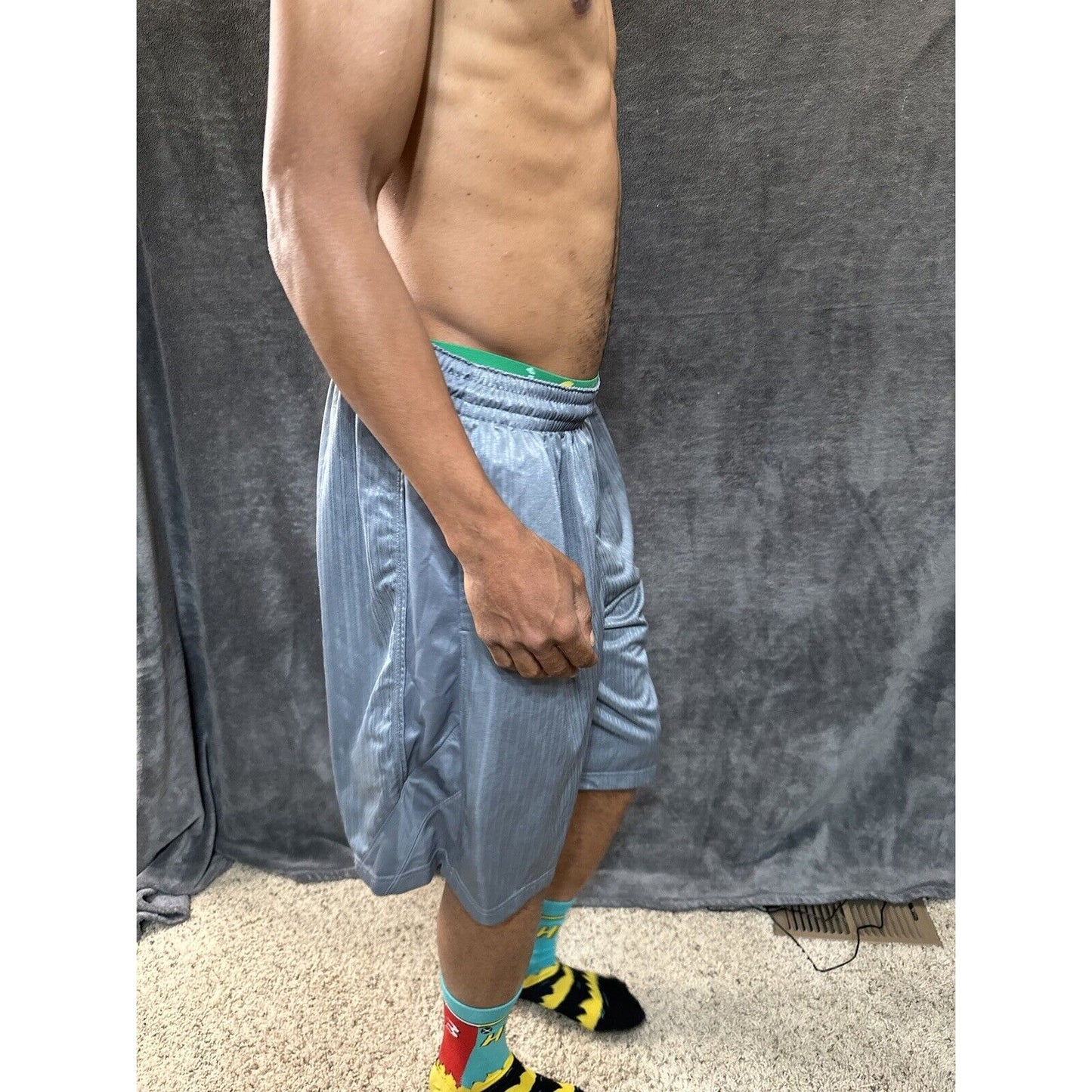 Men’s Nike XL Shorts With Pockets Gray