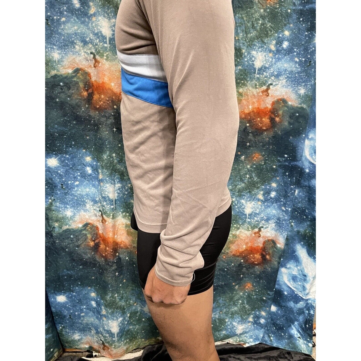 Nike Boy’s Large Gray Striped Hoodie size 12-14
