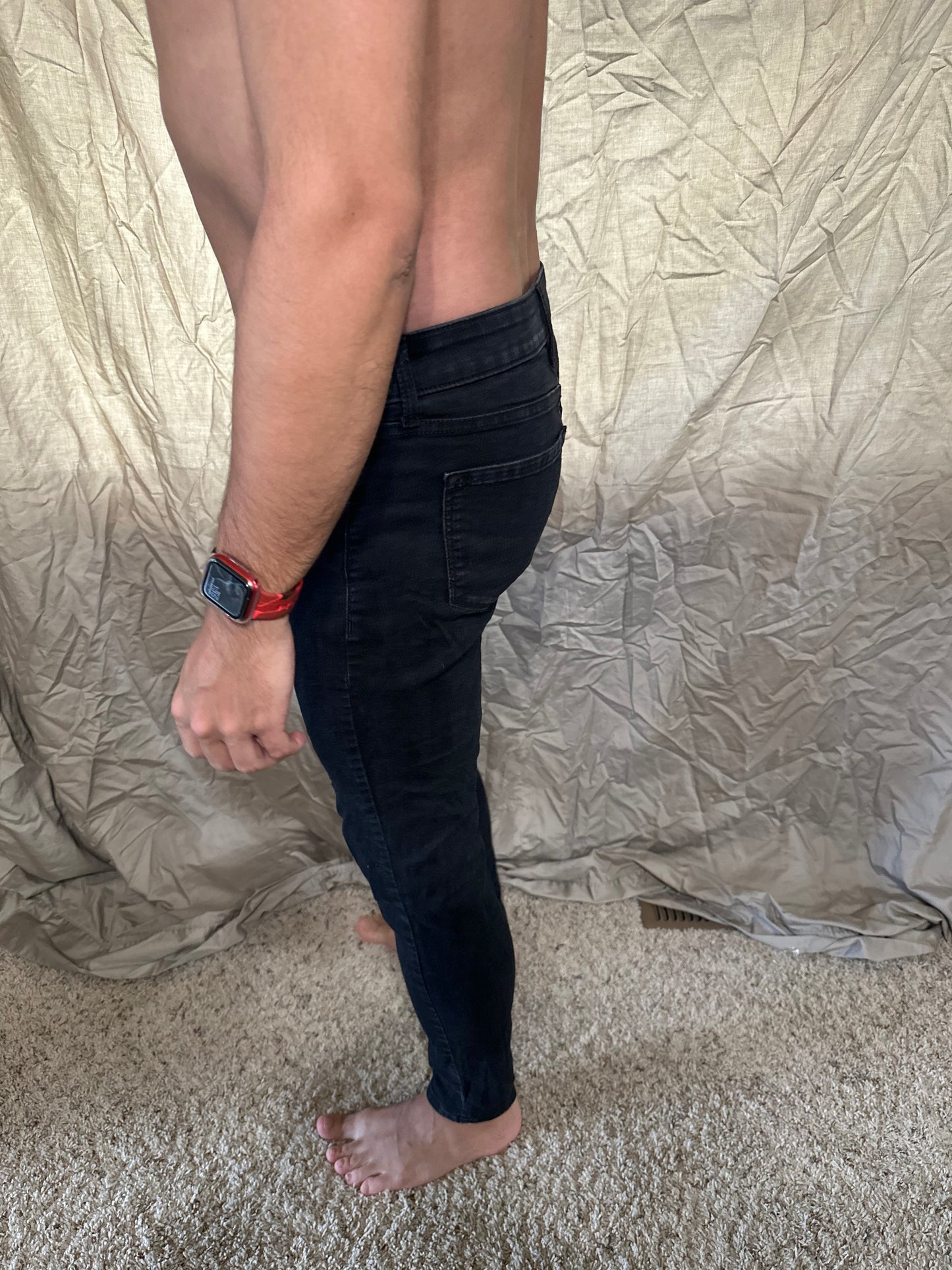 Women’s black super skinny size 8 mid-rise old navy jeans