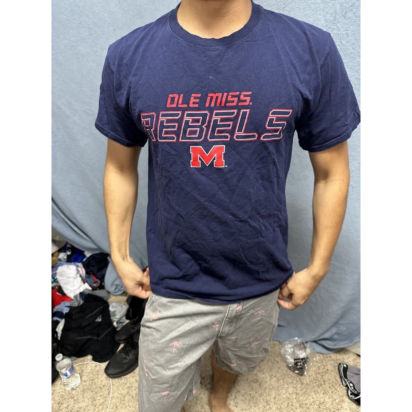 Men’s Dark Blue Ole Miss Rebels Medium Tshirt Short Sleeve