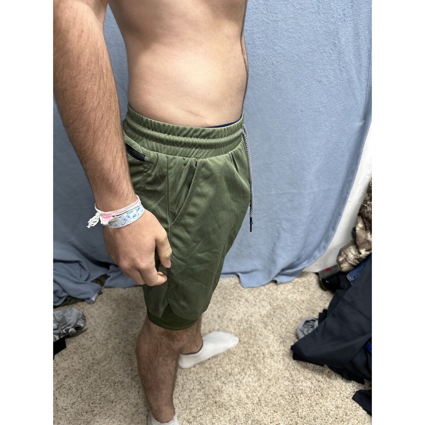 Men’s Olive Green Athletic Shorts Size Small With Built In Compression Liner
