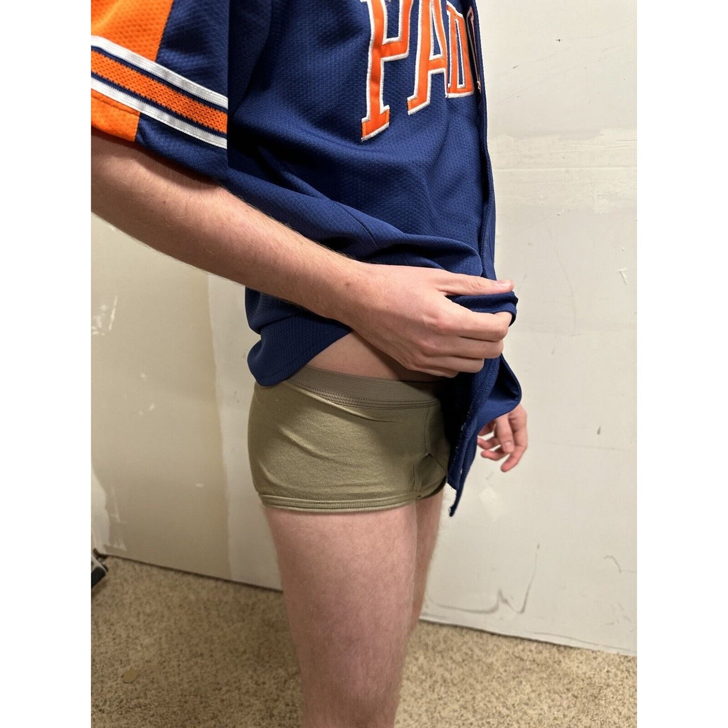 san diego padres genuine merchandise by starter fits like a medium jersey