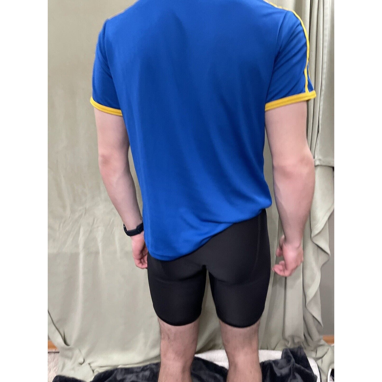 Men’s Roadrunner Sports Small Royal Blue Athletic Shirt