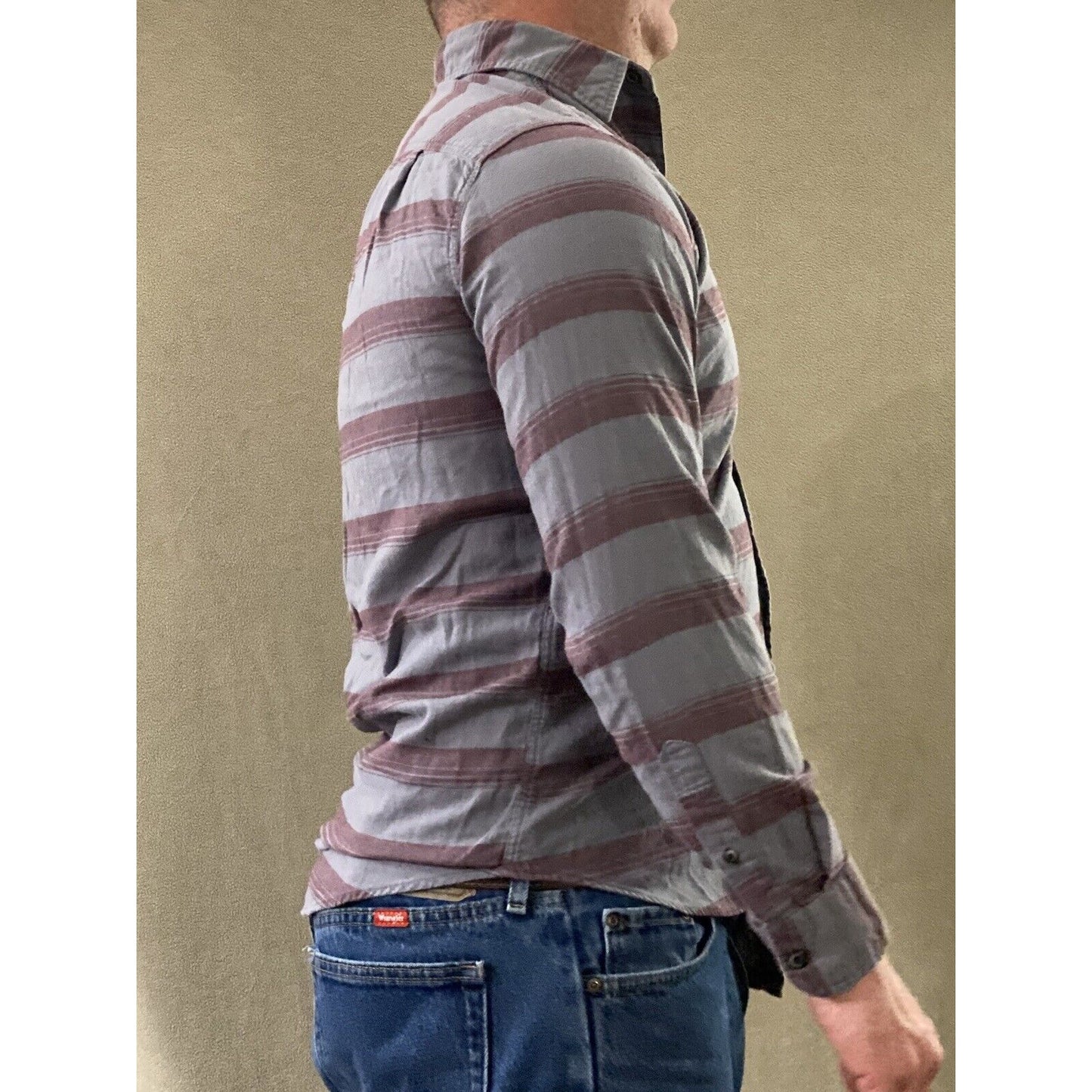 American Eagle Outfitters Men’s Medium Red Gray Stripes Prep Fit Long Sleeves