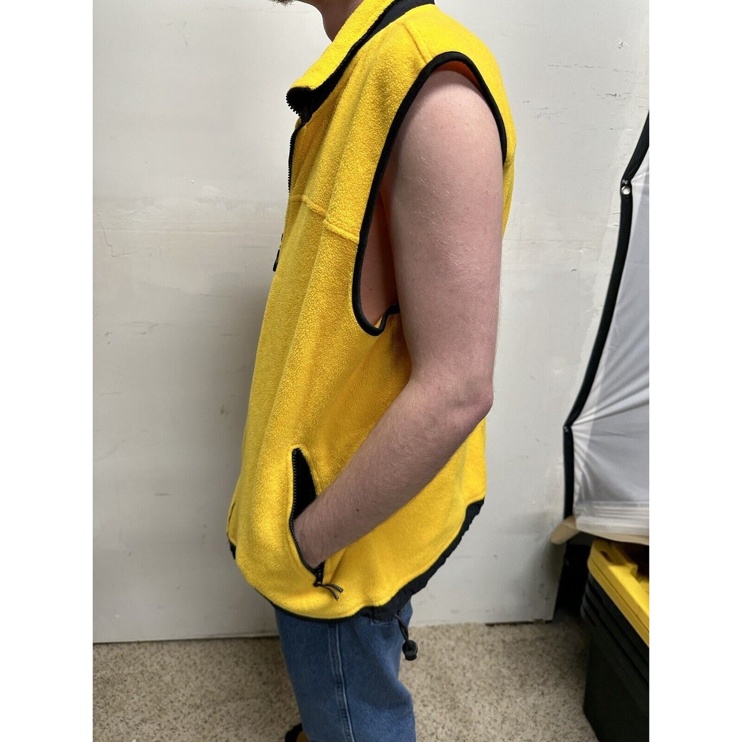 men’s XL prospirit yellow zip up sleeveless vest