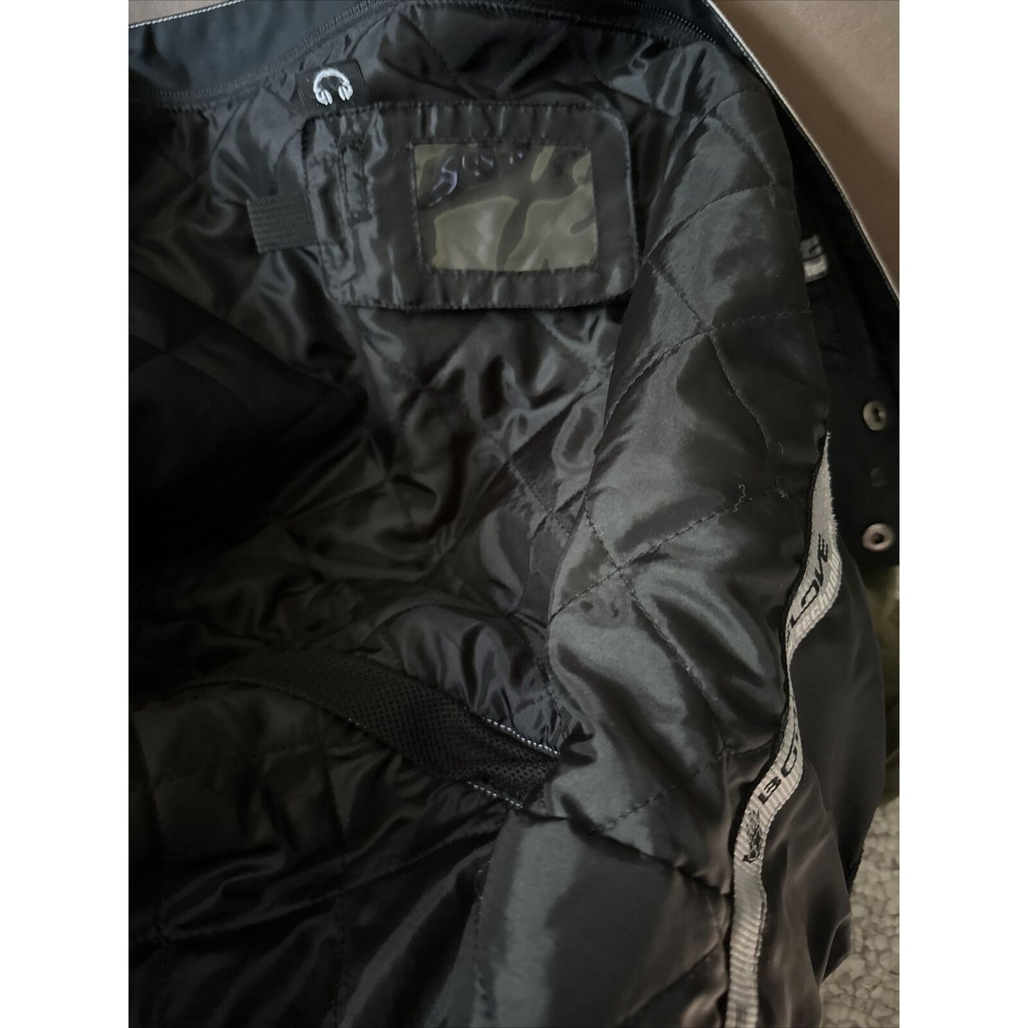 Men’s Large Black And White Snow Technology Body Glove Jacket