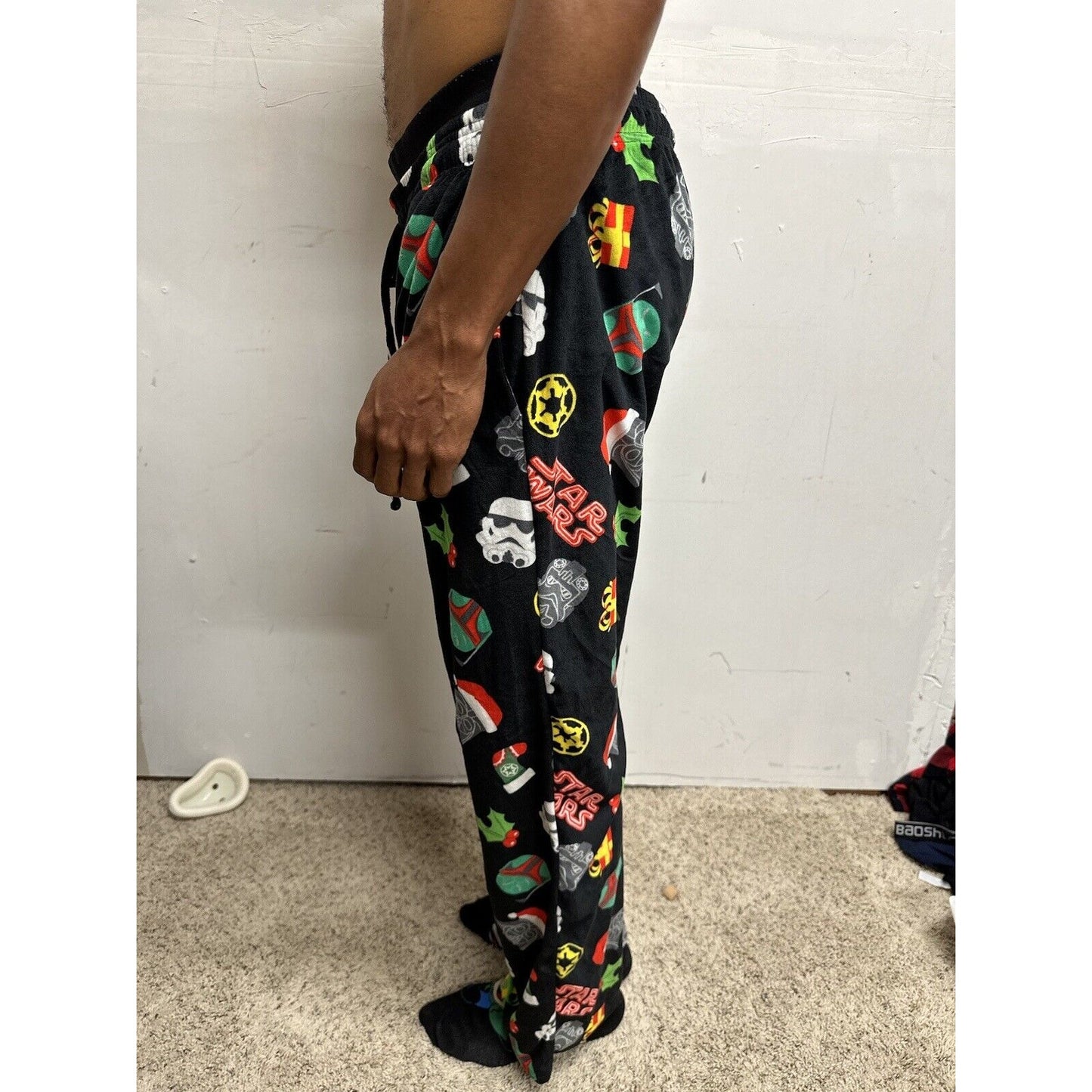 Men’s Star Wars Christmas Lounge Pants Sleepwear Medium Vader In Santa Hat