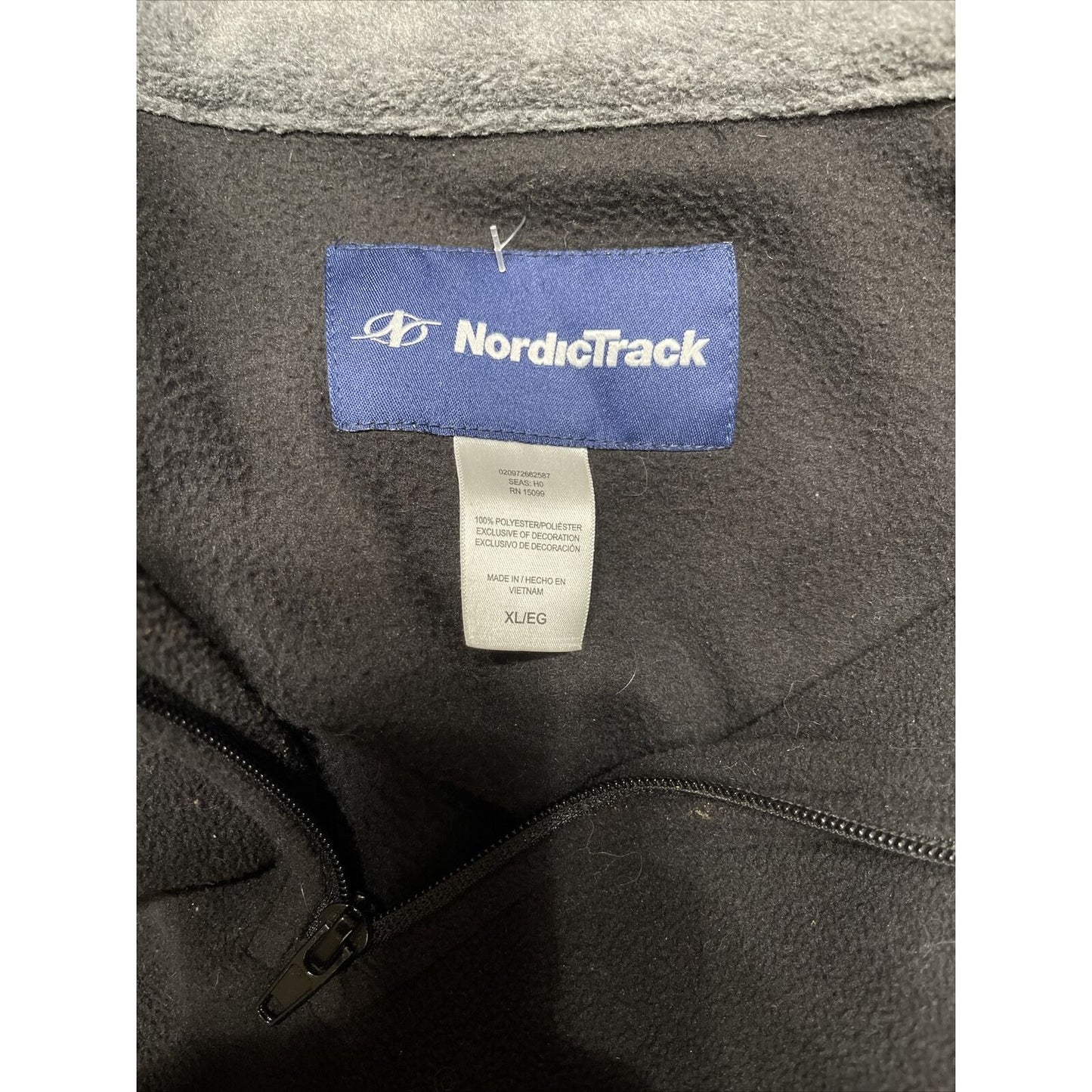 Men's NordicTrack XL quarter zip pullover sweatshirt black and gray