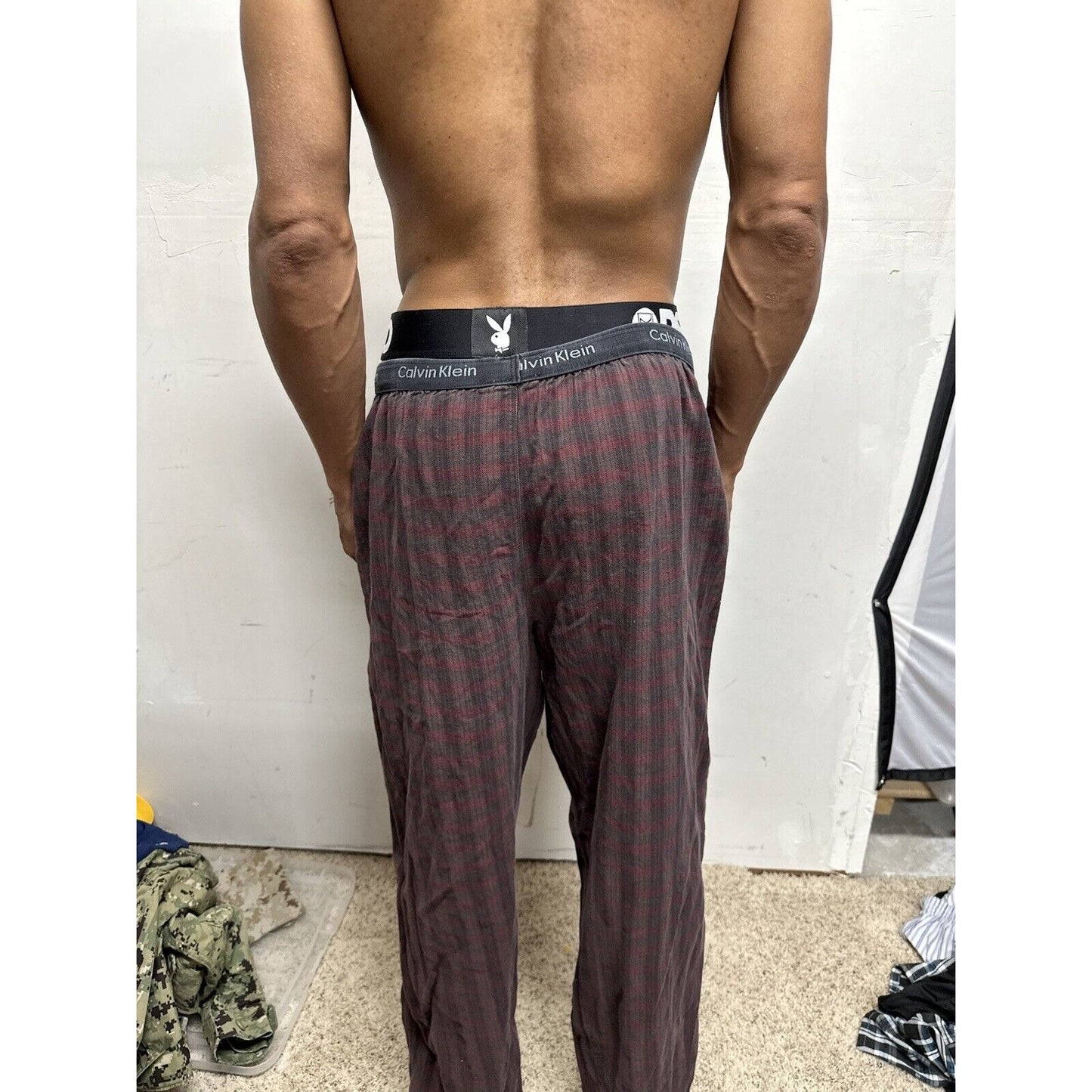 Men’s Calvin Klein Plaid Lounge Pants Medium Pajamas Red And Gray