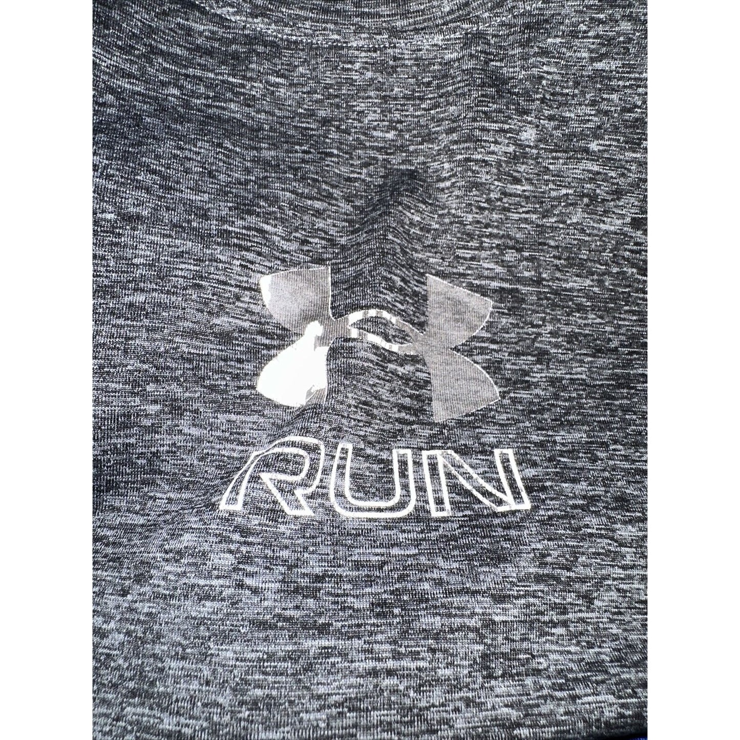 Men’s Gray Under Armour Run Fitted Large Athletic Shirt