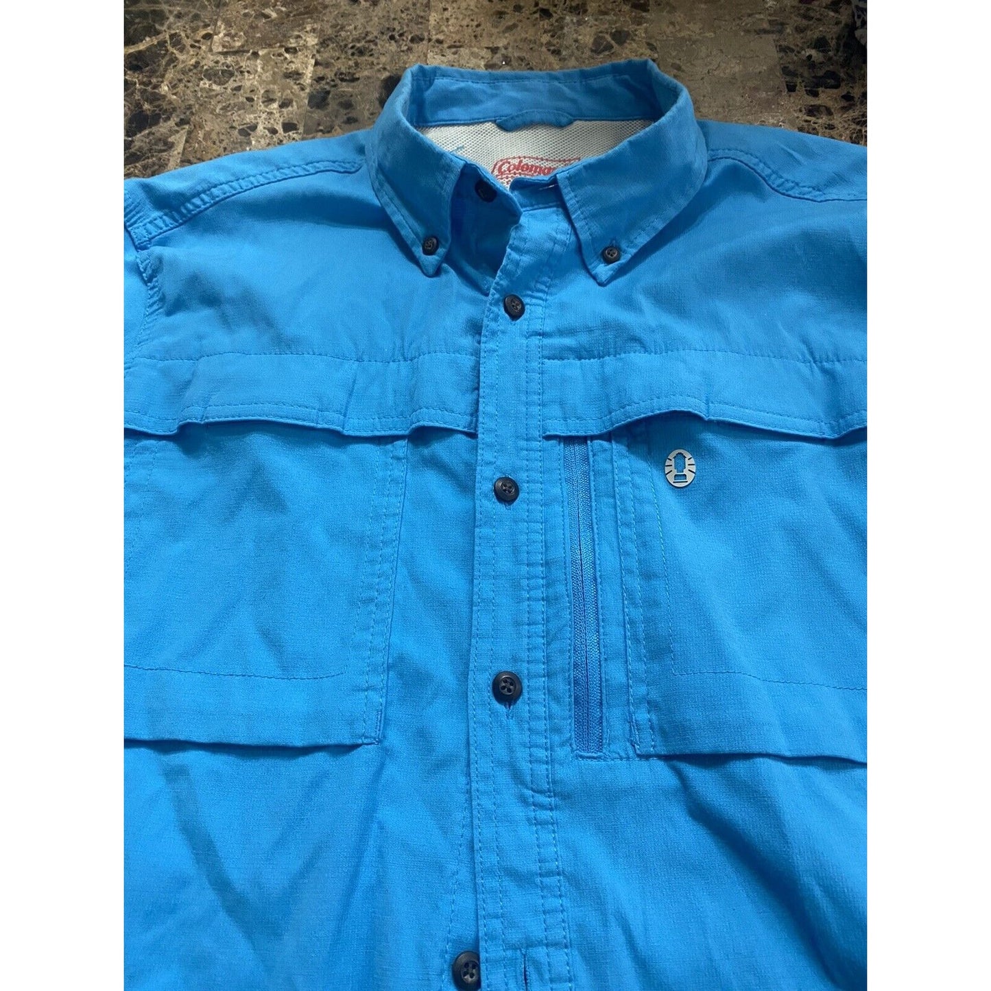 Coleman The Outdoor Company Men’s Large Bright Sky Blue Button-down Short Sleeve