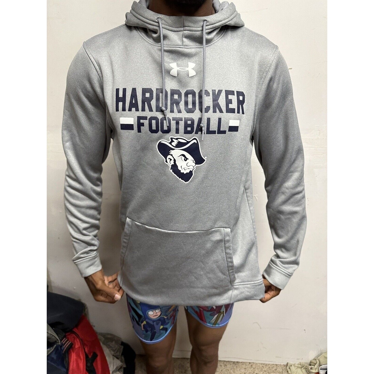 Men’s Gray Under Armoyr Medium Cold Gear Loose Hoodie Hardrocker Football