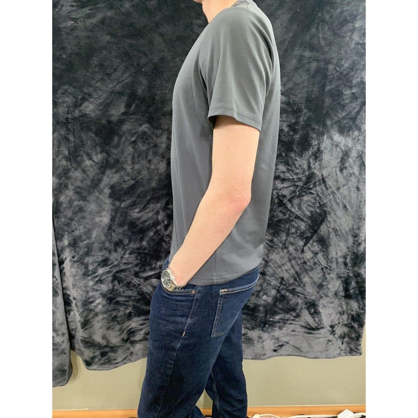 Men’s Old Navy Dark Gray Short Sleeve Medium Workout Shirt