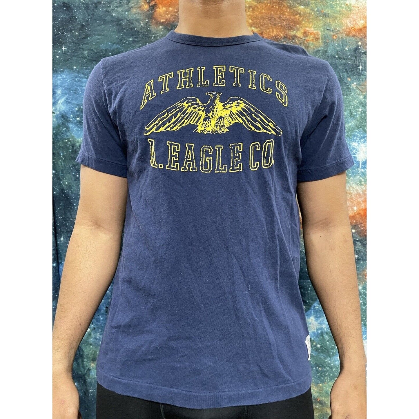 Men’s AE Athletics Navy Blue T Shirt medium