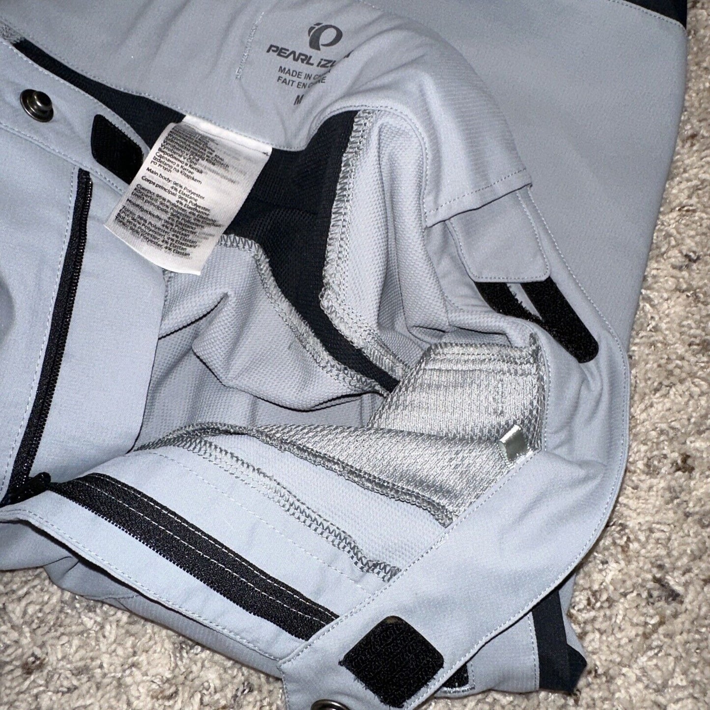 Men’s Gray Pearl Izumi Medium Shorts