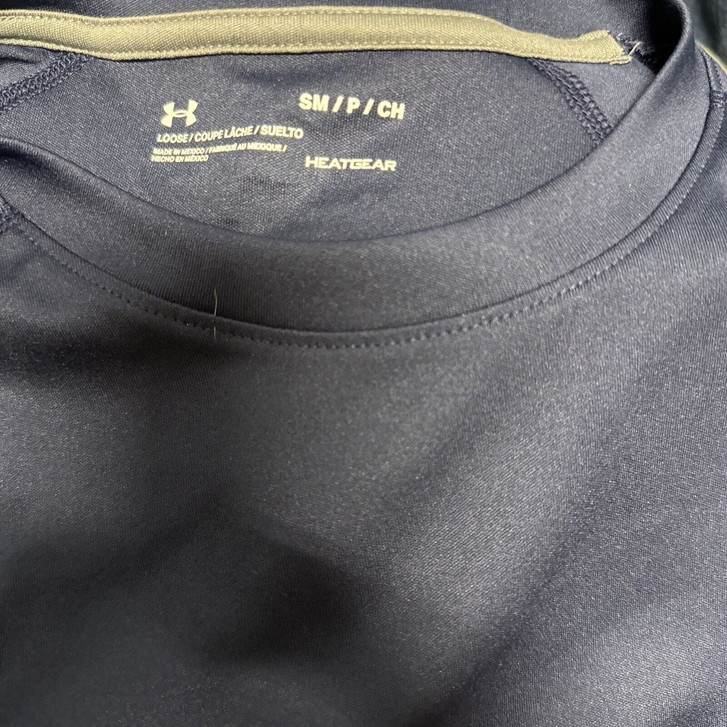 Men’s Dark Blue Small Loose Under Armour Heatgear Short Sleeve Athletic Tshirt