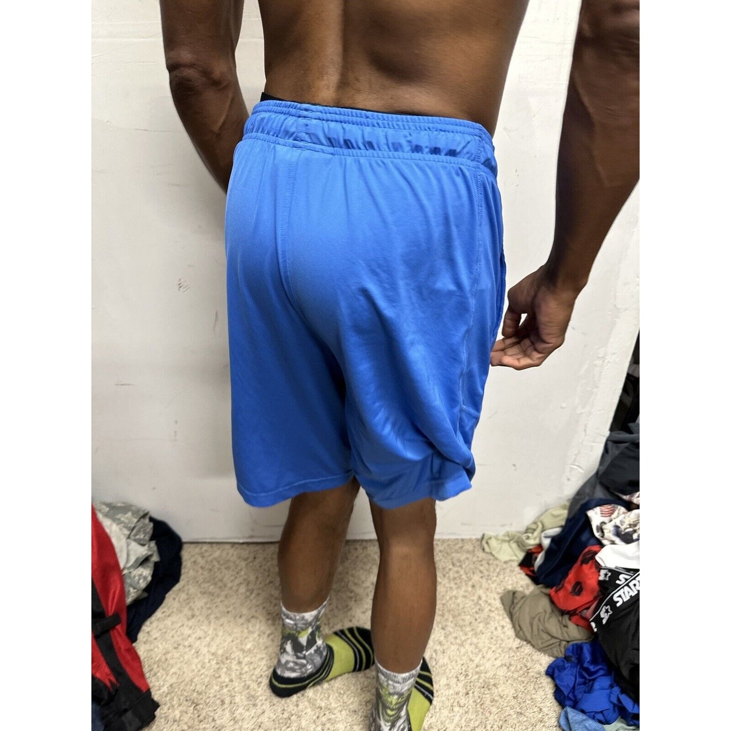 Men’s Blue Loose Small Under Armour Athletic Shorts With Pockets